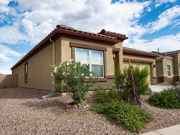 2nd image of 10208 N Crooked Peak Trl