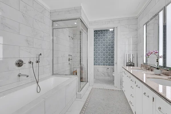 Rented by Compass | media 7