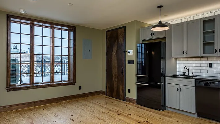 Rented by Nooklyn NYC LLC | media 19