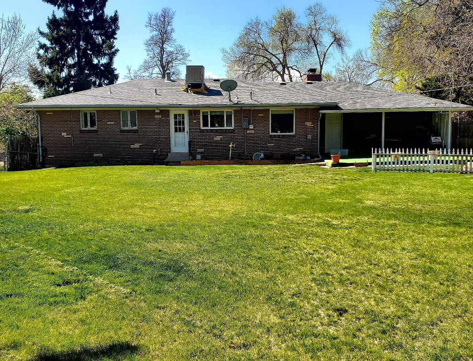 5 bed, 2879 sqft, $600 — Photo 3