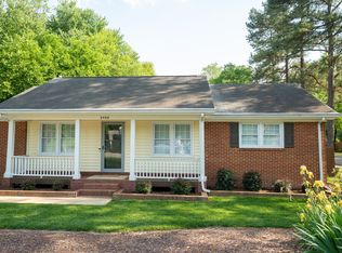 2900 Dunsinane Ct, Raleigh, NC 27604