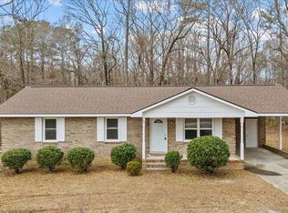 16 Gordon St, Due West, SC 29639