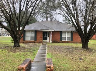 484 Saddlewood Dr, Pike Road, AL 36064