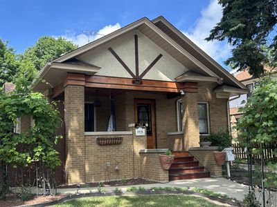 162 N Liberty St, Elgin, IL, 60120