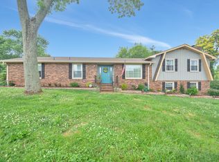 282 Indian Lake Rd, Hendersonville, TN 37075