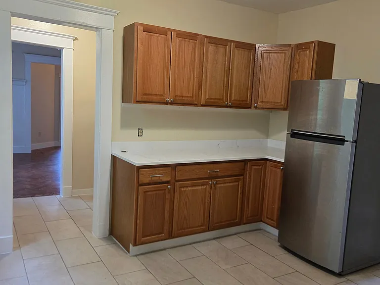 654 George St #3 — Photo 12