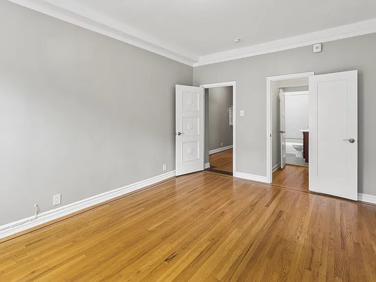 1700 Broadway Street — Photo 4