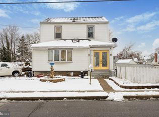 37 N Ridgeway Ave, Glenolden, PA 19036