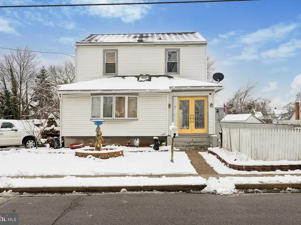 37 N Ridgeway Ave, Glenolden, PA 19036