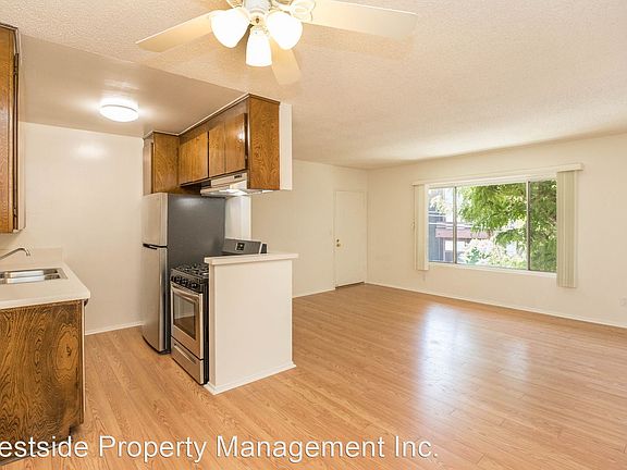 4th image of 12550 Pacific Ave #7
