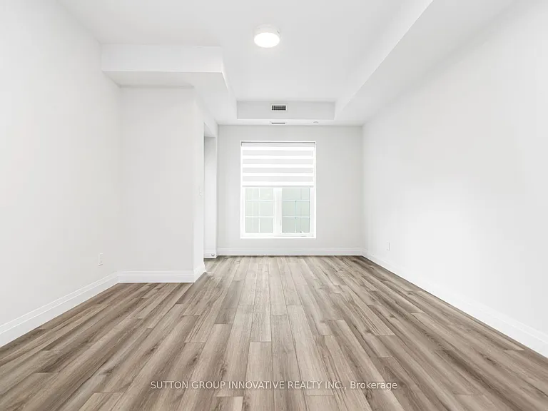 153 Wilson St W #105 — Photo 16