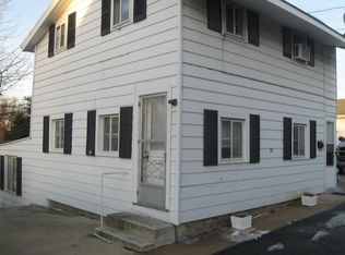 28 W Maple St #A, Dallastown, PA 17313