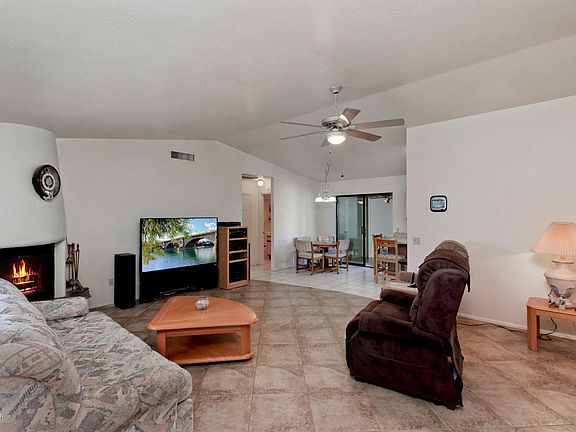 5th image of 3709 Hiawatha Dr
