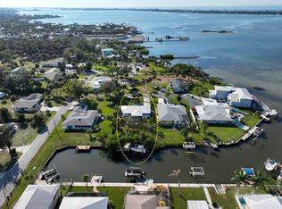 830 Park Rd, Englewood, FL 34223