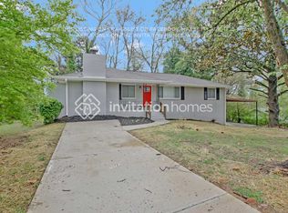 5495 Burgess Dr SW, Mableton, GA 30126