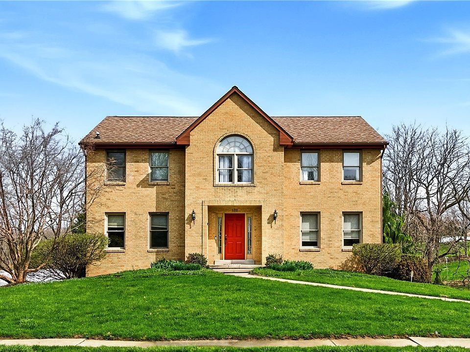 1st image of 132 Glenbrook Dr