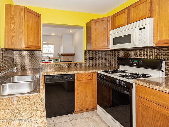 3rd image of 1848 Tanager Ct #1848