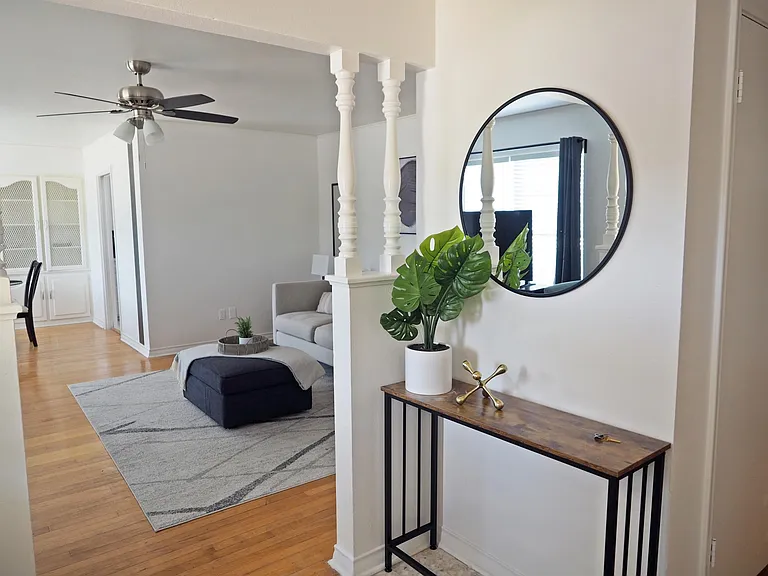 1135 Holly Glen Cir — Photo 9