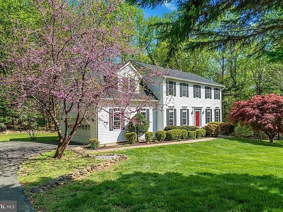 3rd image of 5222 Swain Dr