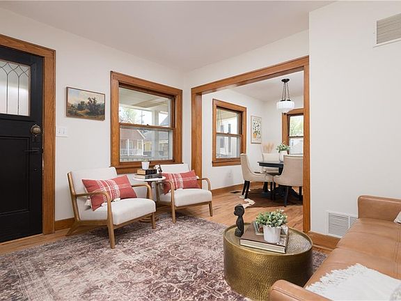 5th image of 4704 Liberty St