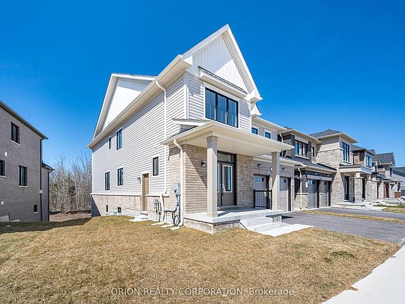3rd image of 122 Thicketwood Ave
