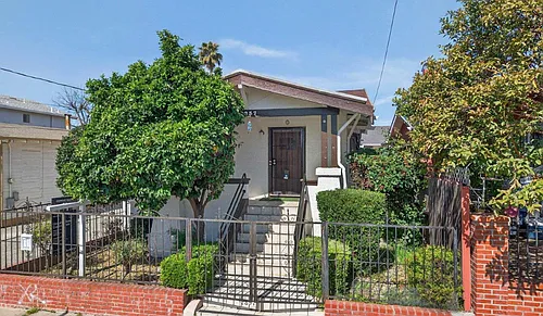 2837 Minna Ave Photo 1