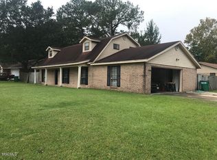 4001 Sandridge Dr, Gautier, MS 39553