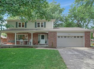 315 Taylor Park Dr, Lincoln, NE 68510