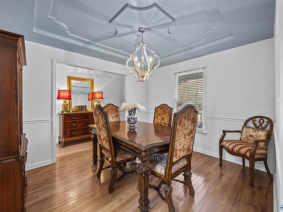 4th image of 109 Lorene Dr