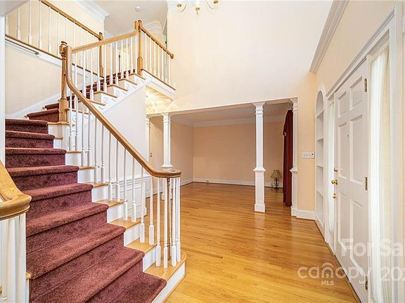 3rd image of 3607 Deruyter Cir