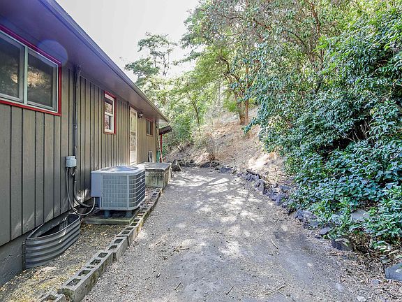 5th image of 1701 Highway 3