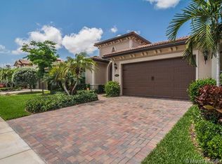 8975 Watercrest Cir W, Parkland, FL 33076