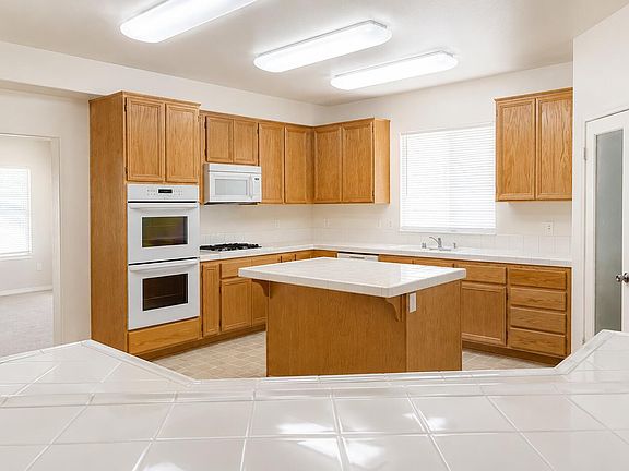5th image of 2518 E Avenue K2