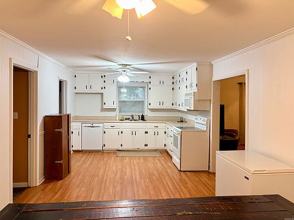 4th image of 922 Highway 258