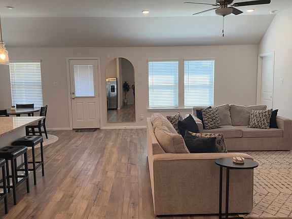 Open concept living room, Kitchen and dining area