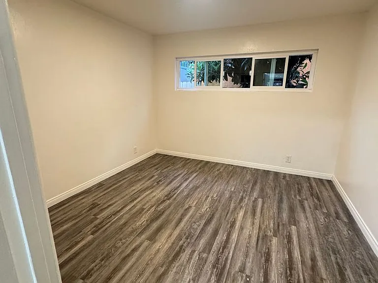 4327 Altadena Ave — Photo 22