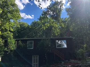 61 Hawleys Corners Rd, Highland, NY 12528