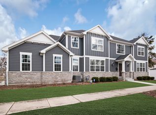 825 S Hillside Ave, Elmhurst, IL 60126