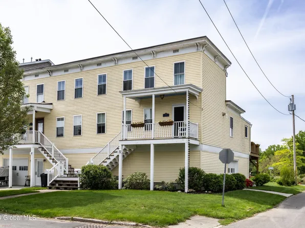 22 Front Street, Waterford, NY 12188