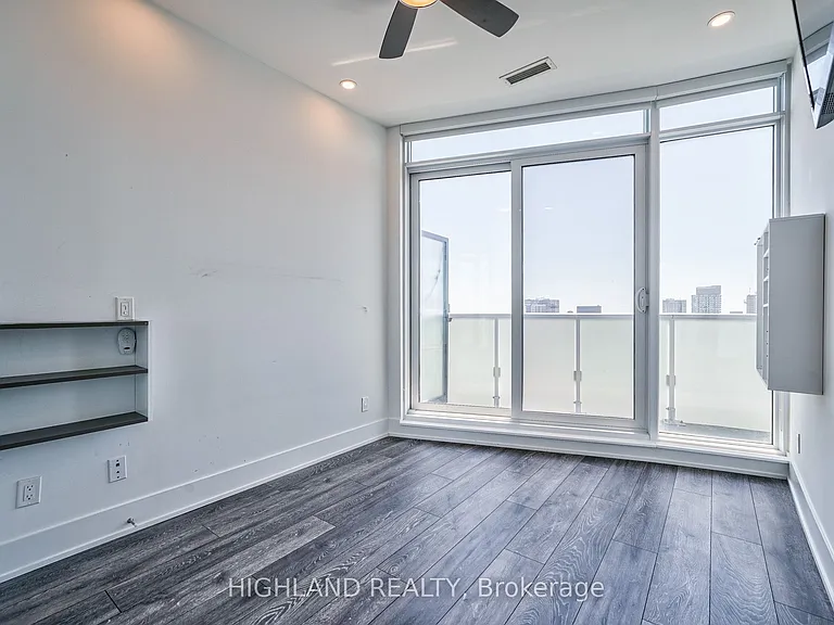 403 Church St #4202 — Photo 13