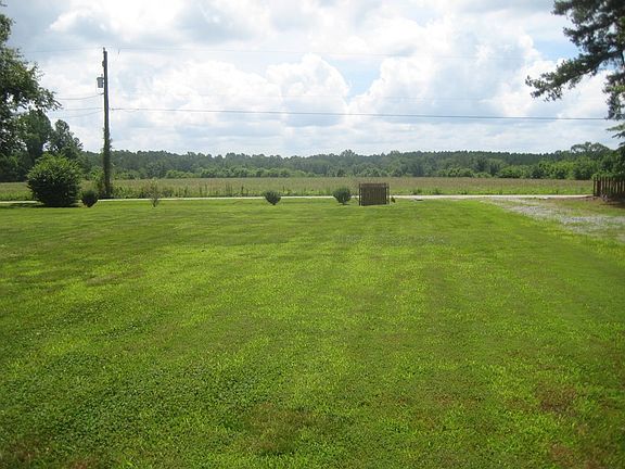 4th image of 332 Burnett Ln