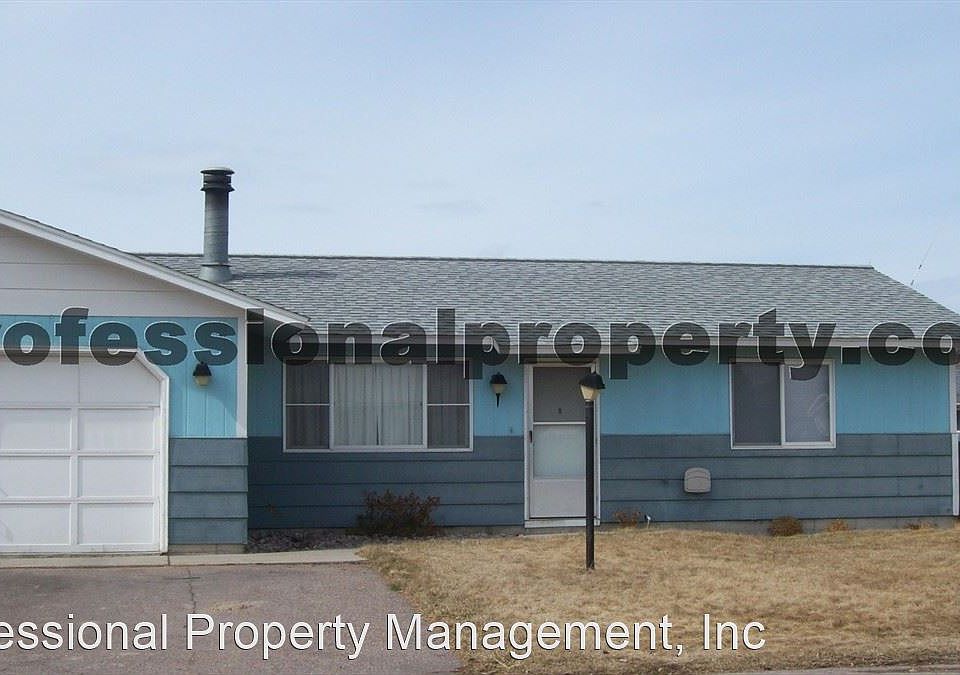 2nd image of 2214 Central Pl #A