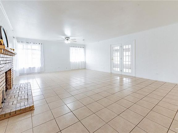 4th image of 1011 Westway Ave