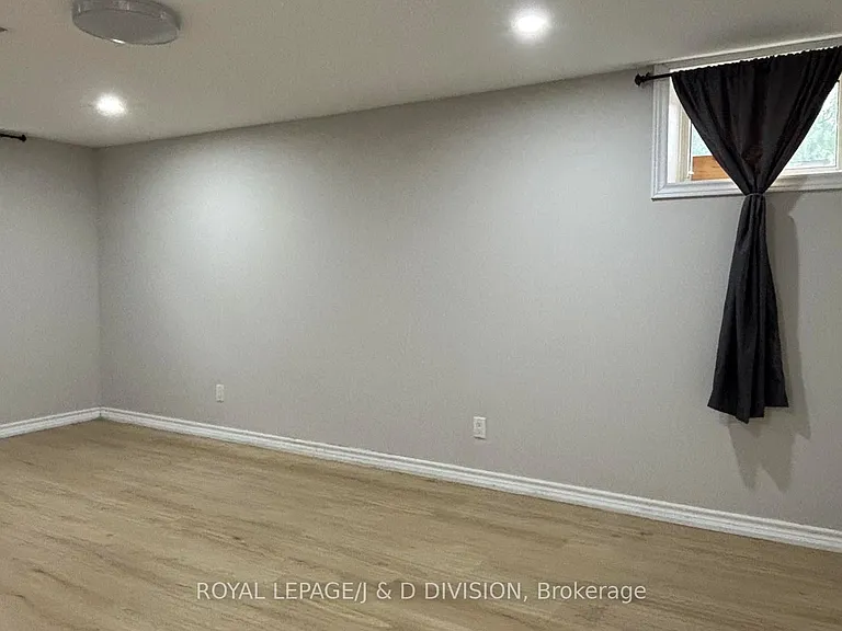 778 Upper Wellington St #LOWER — Photo 12
