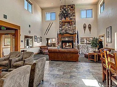3 bed, 1357 sqft, $3,600 — Photo 2