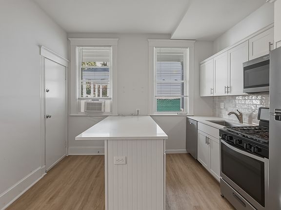 2nd image of 150 South St #1