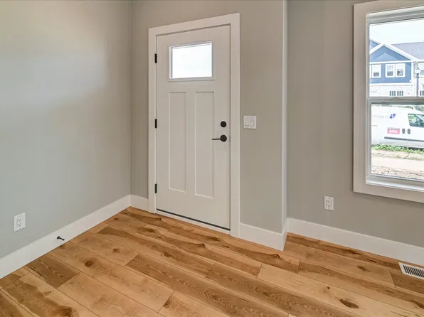 4863 Lacy Rd, Fitchburg, WI 53711