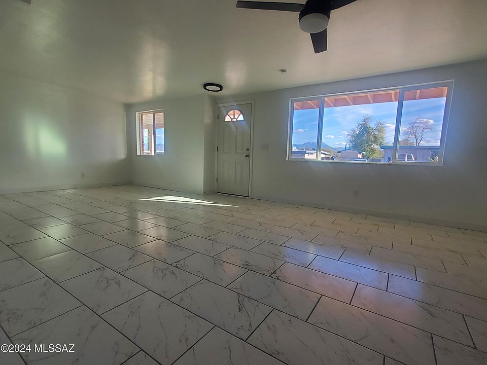 1st image of 1358 W Calle De Cobre