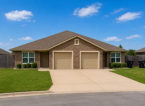 3105 Ochiltree Dr #B Photo 1