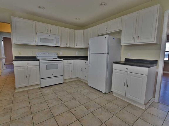 5th image of 1116 N Werner Ave